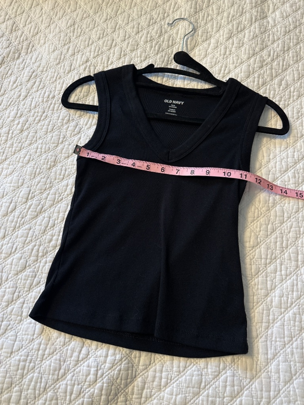✨ 3 for $30 ✨ Old Navy Top - Picture 2 of 3